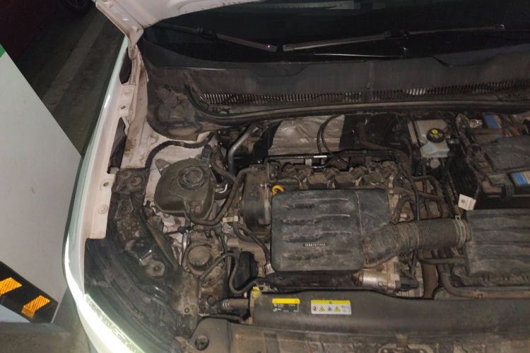 Used Volkswagen Tacqua 2020 1.5L Automatic Yue Engine Bay Right