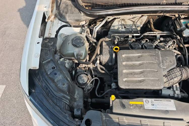 Used Volkswagen Tacqua 2020 1.5L Automatic Yue Engine Bay Right