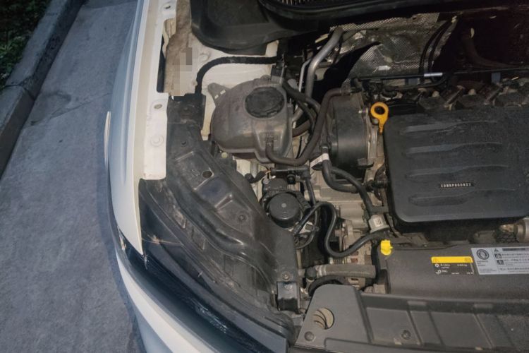 Used Volkswagen Tacqua 2020 1.5L Automatic Yue Engine Bay Right