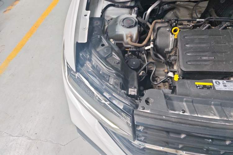 Used Volkswagen Tacqua 2020 1.5L Automatic Yue Engine Bay Right