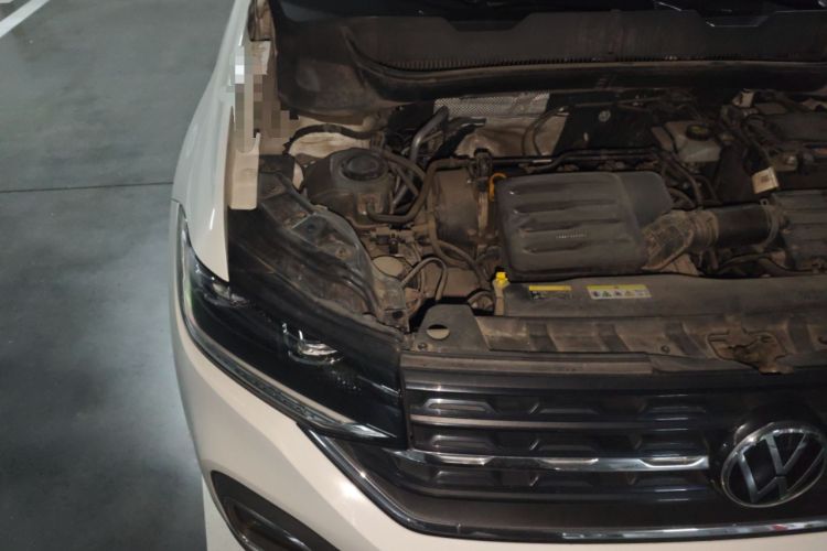 Used Volkswagen Tacqua 2020 1.5L Automatic Yue Engine Bay Right