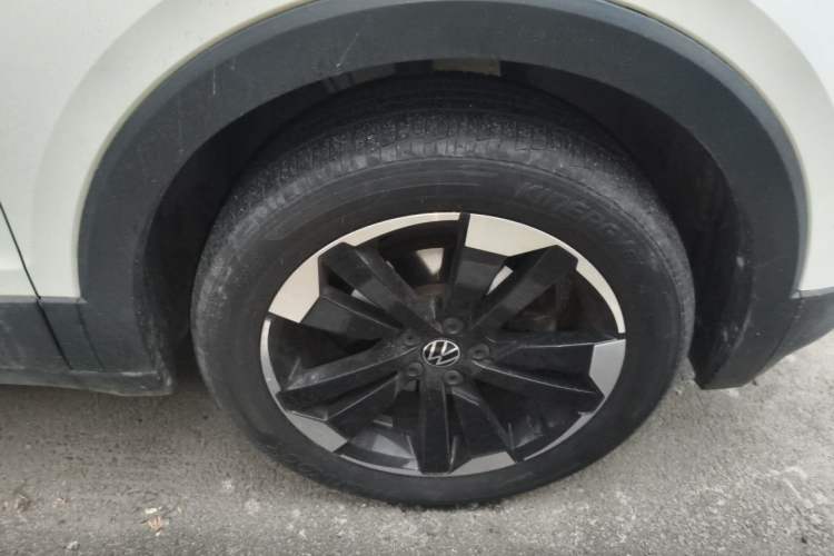 Used Volkswagen Tacqua 2020 1.5L Automatic Yue Exterior 1