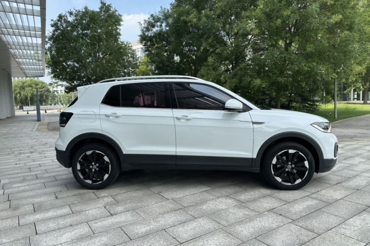 Used Volkswagen Tacqua 2020 1.5L Automatic Yue Exterior 4