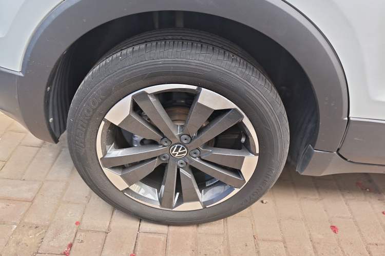 Used Volkswagen Tacqua 2020 280TSI DSG R-Line Exterior 5
