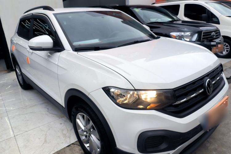 Used Volkswagen Tacqua 2020 1.5L Automatic Shang Front Right 45 Deg