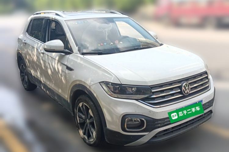 Used Volkswagen Tacqua 2020 280TSI DSG EnjoyPro Front Right 45 Deg