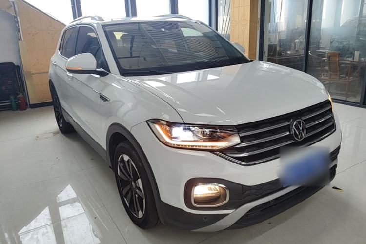 Used Volkswagen Tacqua 2020 280TSI DSG EnjoyPro Front Right 45 Deg