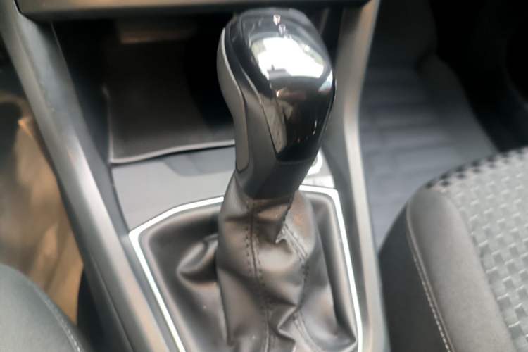 Used Volkswagen Tacqua 2020 1.5L Automatic Shang Gear Lever