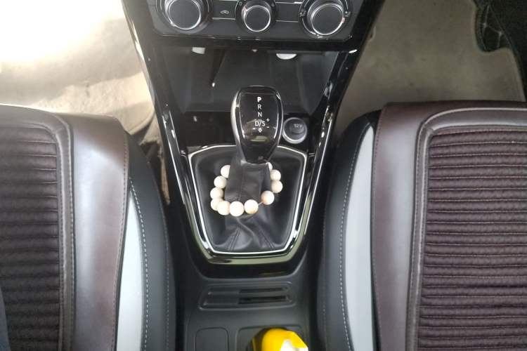 Used Volkswagen Tacqua 2020 1.5L Automatic Yue Gear Lever