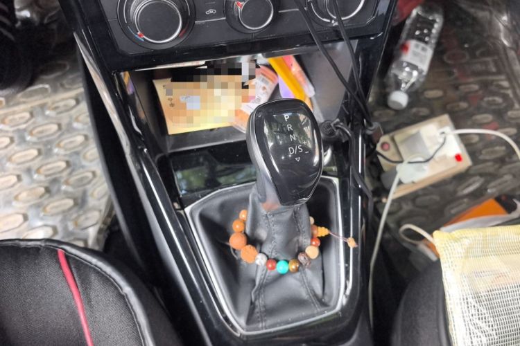 Used Volkswagen Tacqua 2020 1.5L Automatic Yue Gear Lever