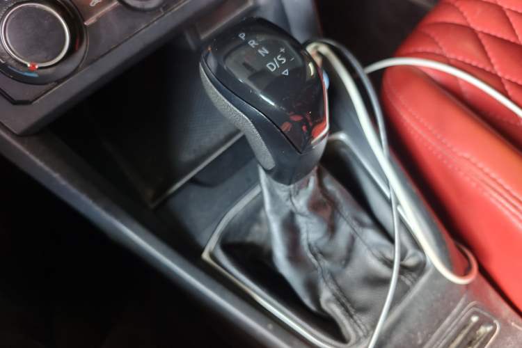 Used Volkswagen Tacqua 2020 1.5L Automatic Shang Gear Lever
