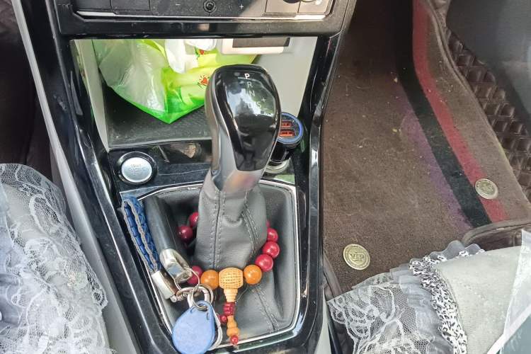 Used Volkswagen Tacqua 2020 280TSI DSG EnjoyPro Gear Lever