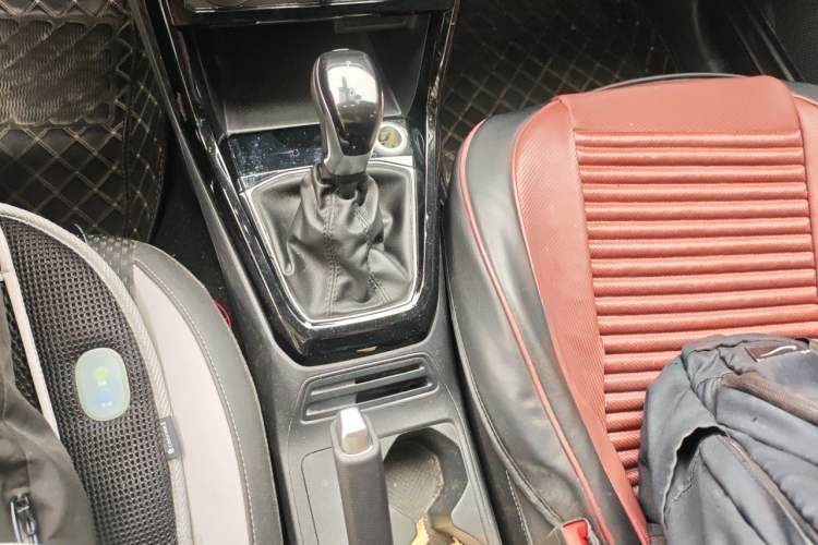 Used Volkswagen Tacqua 2020 1.5L Automatic Yue Gear Lever