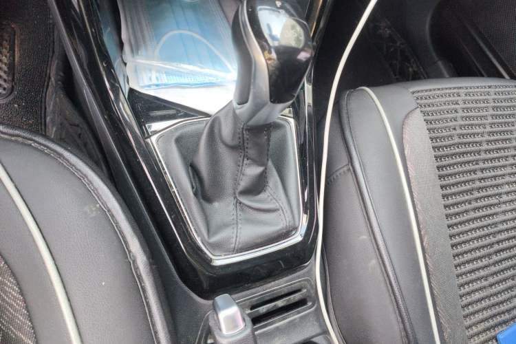 Used Volkswagen Tacqua 2020 1.5L Automatic Yue Gear Lever