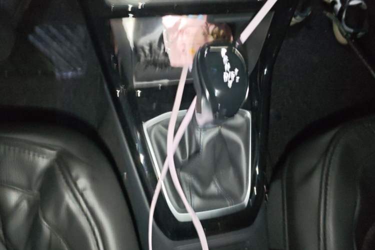 Used Volkswagen Tacqua 2020 1.5L Automatic Yue Gear Lever