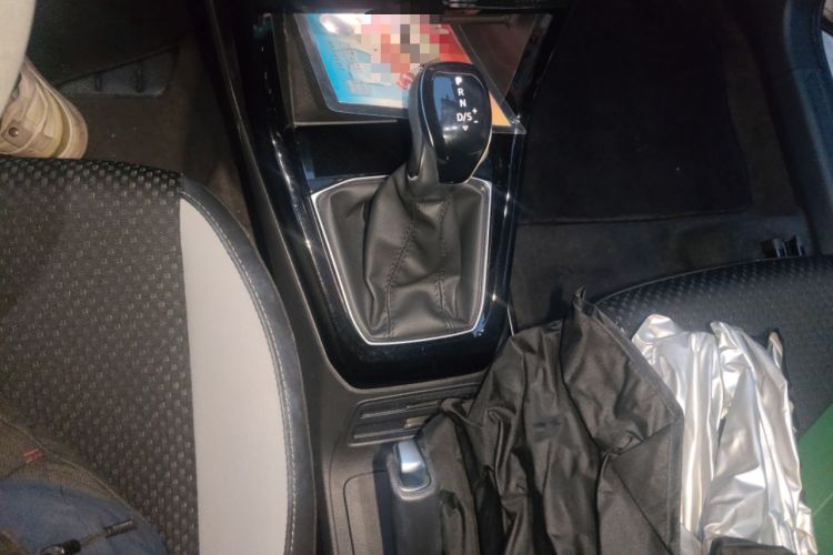 Used Volkswagen Tacqua 2020 1.5L Automatic Yue Gear Lever