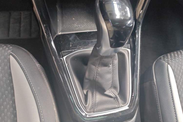 Used Volkswagen Tacqua 2020 1.5L Automatic Yue Gear Lever