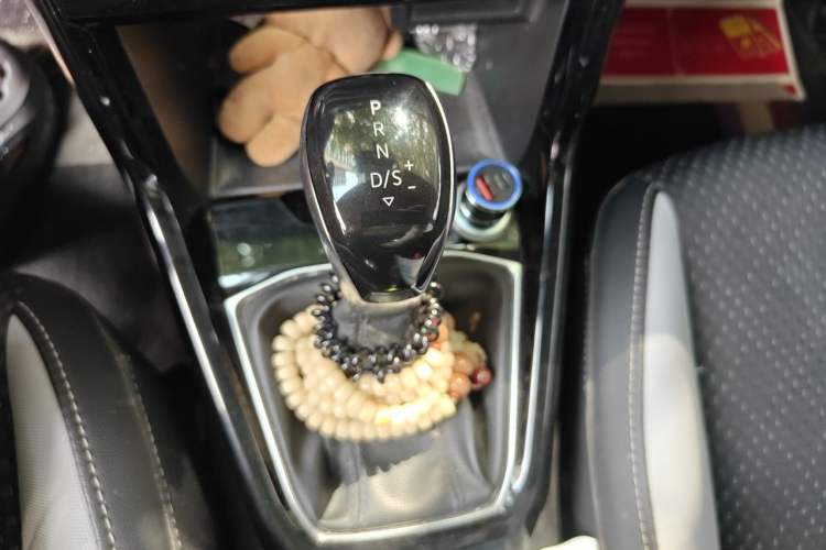 Used Volkswagen Tacqua 2020 1.5L Automatic Yue Gear Lever
