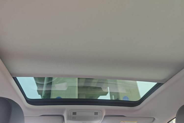 Used Volkswagen Tacqua 2020 1.5L Automatic Yue Headliner