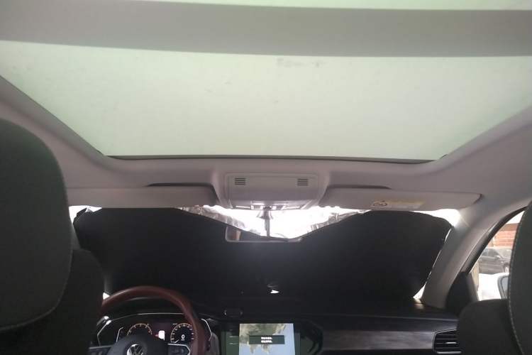 Used Volkswagen Tacqua 2020 1.5L Automatic Yue Headliner