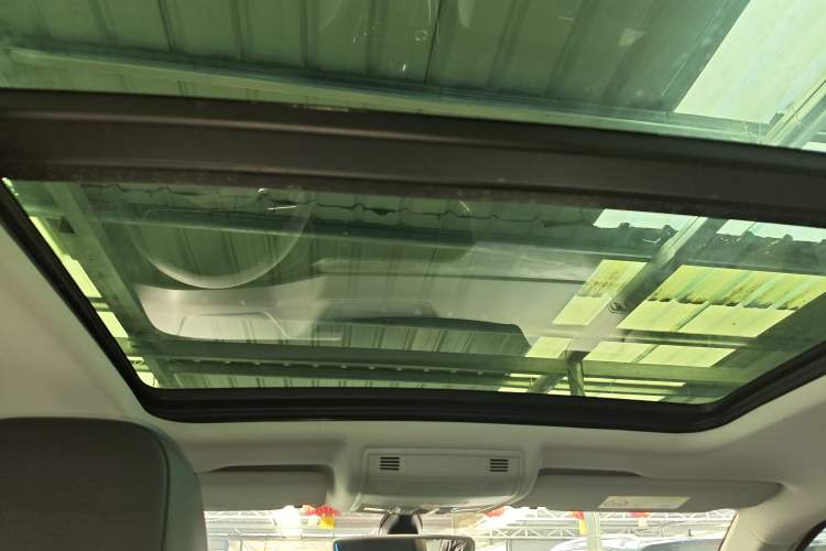 Used Volkswagen Tacqua 2020 280TSI DSG R-Line Headliner