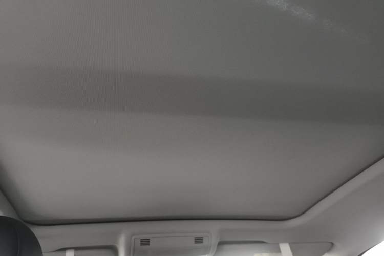 Used Volkswagen Tacqua 2020 1.5L Automatic Yue Headliner