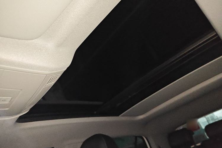 Used Volkswagen Tacqua 2020 1.5L Automatic R-Line Headliner