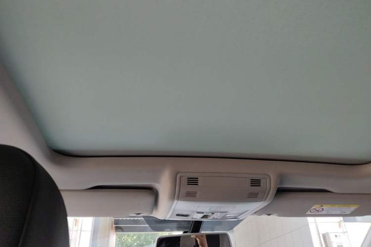 Used Volkswagen Tacqua 2020 1.5L Automatic Yue Headliner