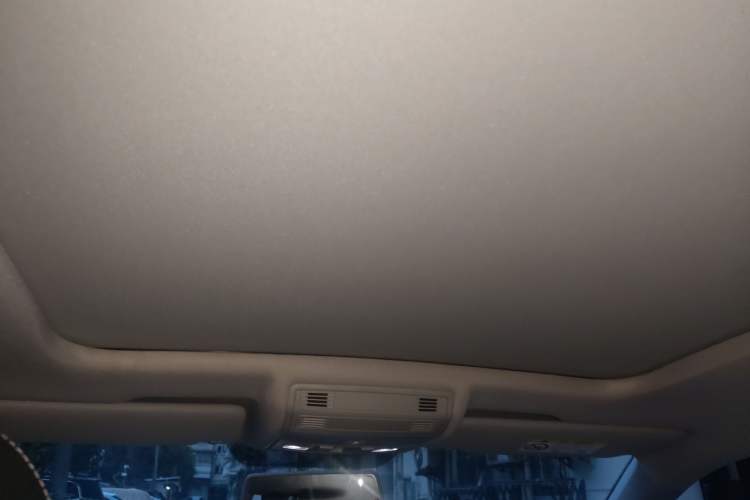 Used Volkswagen Tacqua 2020 1.5L Automatic Yue Headliner