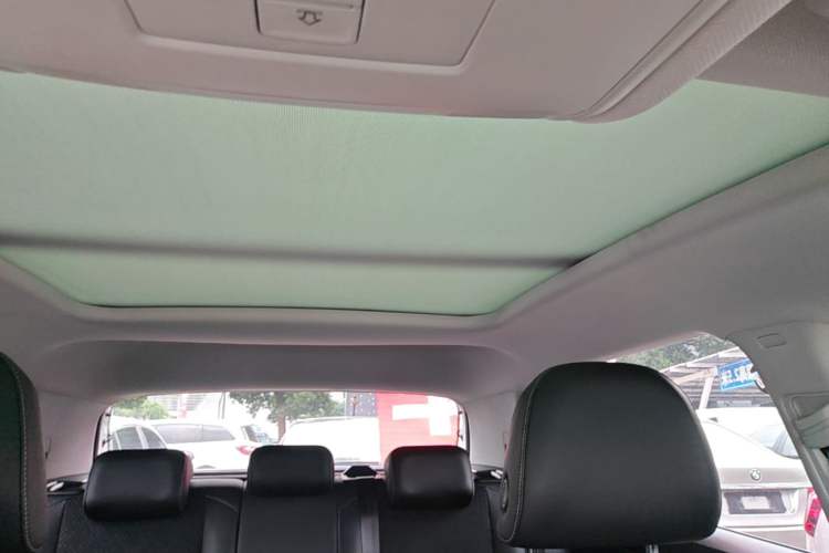 Used Volkswagen Tacqua 2020 1.5L Automatic Yue Headliner