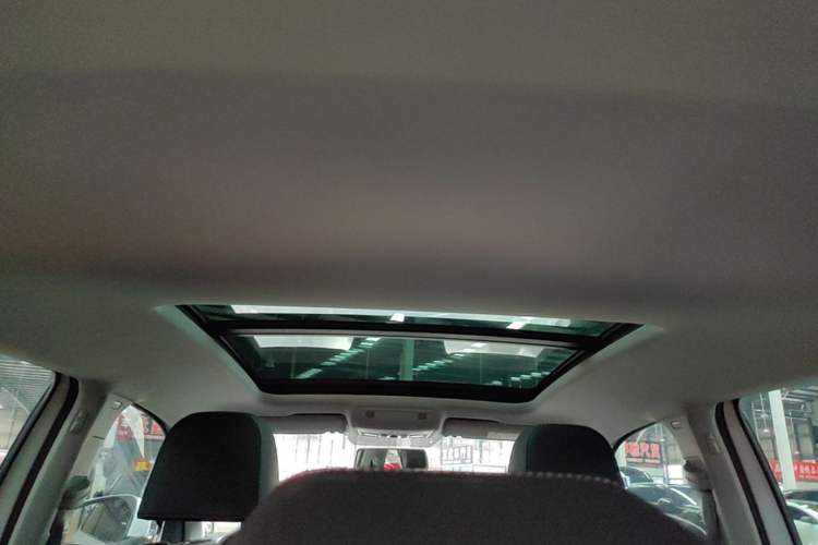 Used Volkswagen Tacqua 2020 1.5L Automatic Yue Headliner