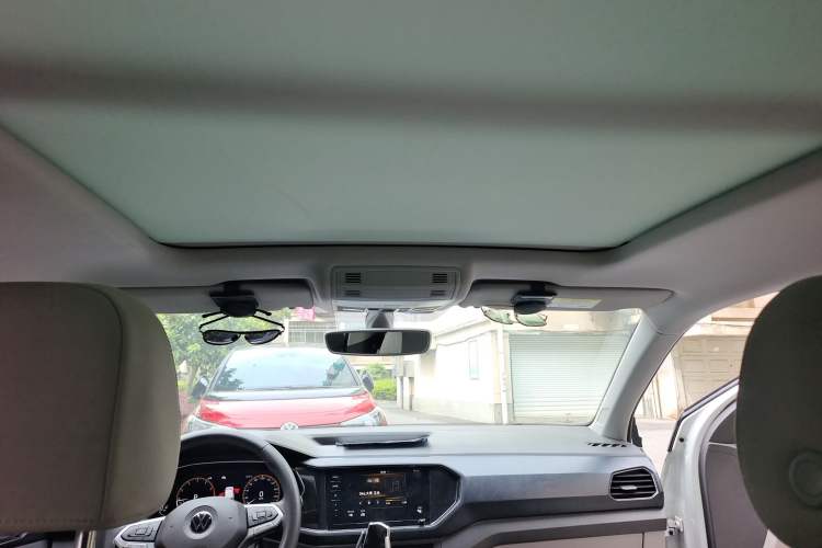 Used Volkswagen Tacqua 2020 280TSI DSG EnjoyPro Headliner