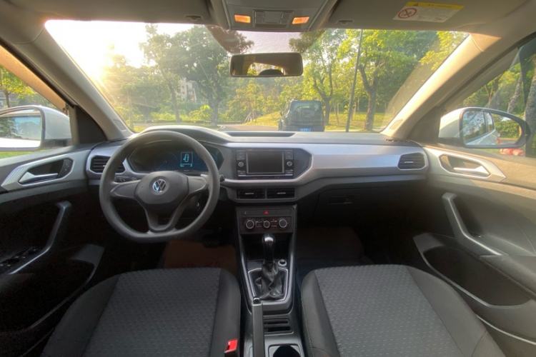 Used Volkswagen Tacqua 2020 1.5L Automatic Shang Interior 2