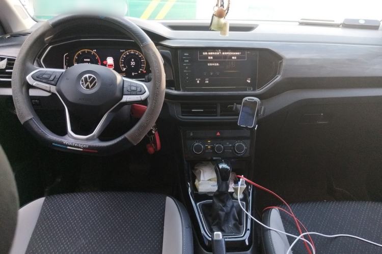 Used Volkswagen Tacqua 2020 1.5L Automatic Yue Interior 2
