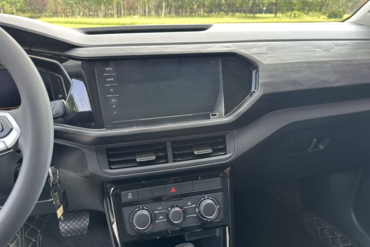 Used Volkswagen Tacqua 2020 1.5L Automatic Yue Interior 3