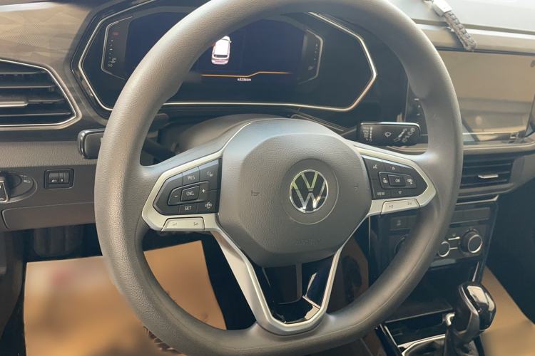 Used Volkswagen Tacqua 2020 1.5L Automatic Yue Interior 6