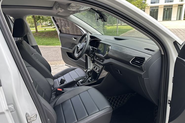 Used Volkswagen Tacqua 2020 1.5L Automatic Yue Interior 7