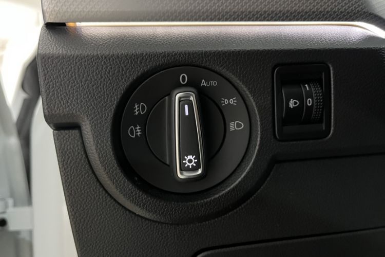 Used Volkswagen Tacqua 2020 280TSI DSG R-Line Interior 8