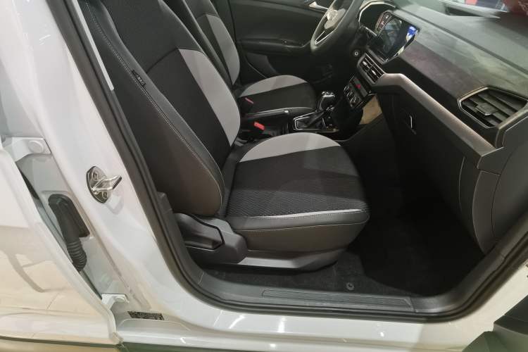 Used Volkswagen Tacqua 2020 1.5L Automatic Yue Interior 9