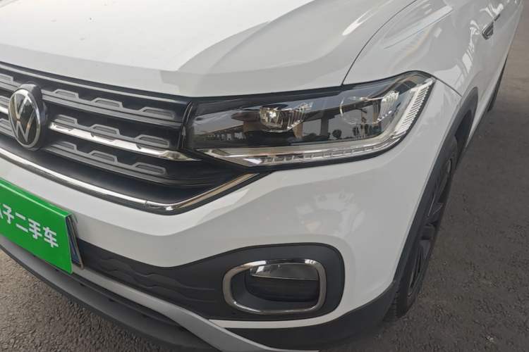Used Volkswagen Tacqua 2020 1.5L Automatic Yue Left Front Headlight