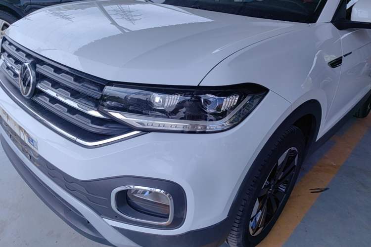 Used Volkswagen Tacqua 2020 1.5L Automatic Yue Left Front Headlight