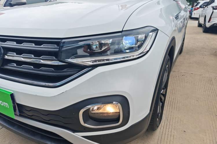 Used Volkswagen Tacqua 2020 1.5L Automatic Yue Left Front Headlight