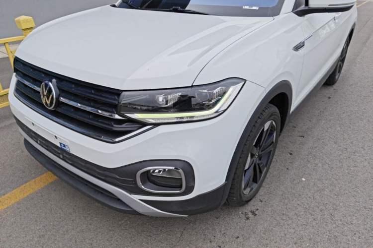 Used Volkswagen Tacqua 2020 1.5L Automatic Yue Left Front Headlight