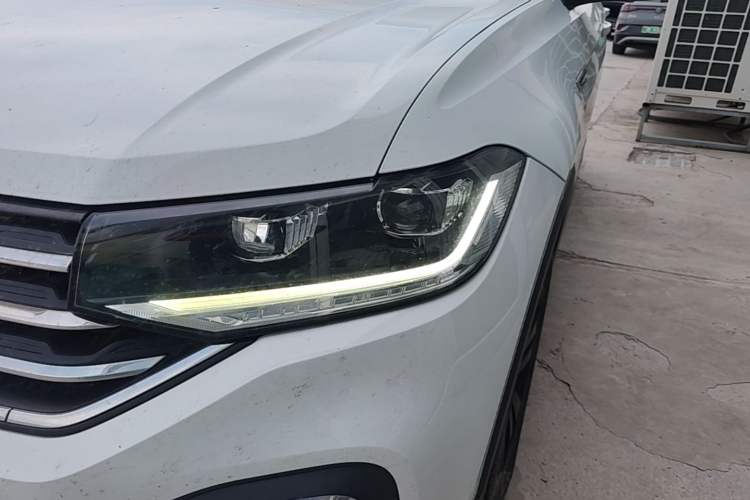 Used Volkswagen Tacqua 2020 280TSI DSG EnjoyPro Left Front Headlight