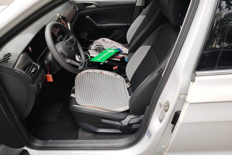 Used Volkswagen Tacqua 2020 280TSI Starry Limited Edition Left Front Seat