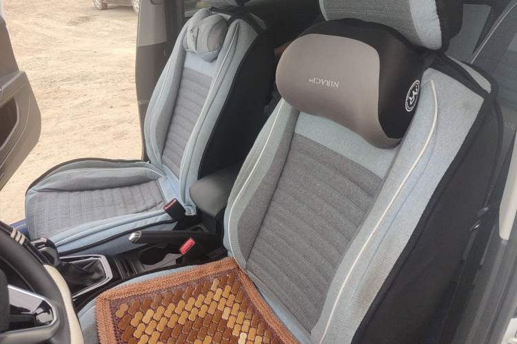 Used Volkswagen Tacqua 2020 280TSI Starry Limited Edition Left Front Seat
