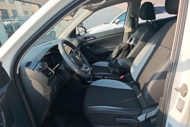 Used Volkswagen Tacqua 2020 1.5L Automatic Yue Left Front Seat