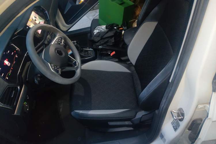 Used Volkswagen Tacqua 2020 1.5L Automatic Yue Left Front Seat
