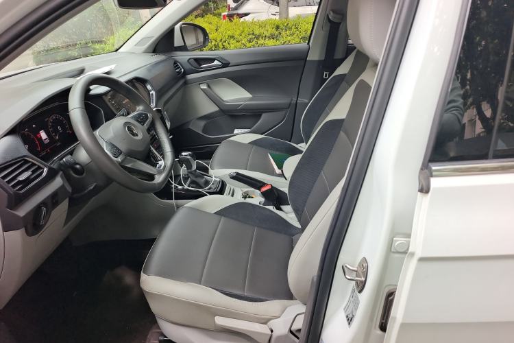 Used Volkswagen Tacqua 2020 280TSI DSG EnjoyPro Left Front Seat