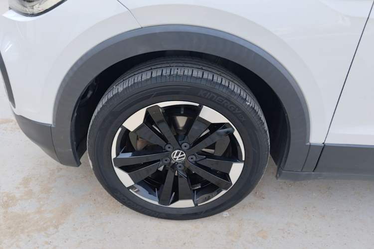 Used Volkswagen Tacqua 2020 1.5L Automatic Yue Left Front Wheel Hub